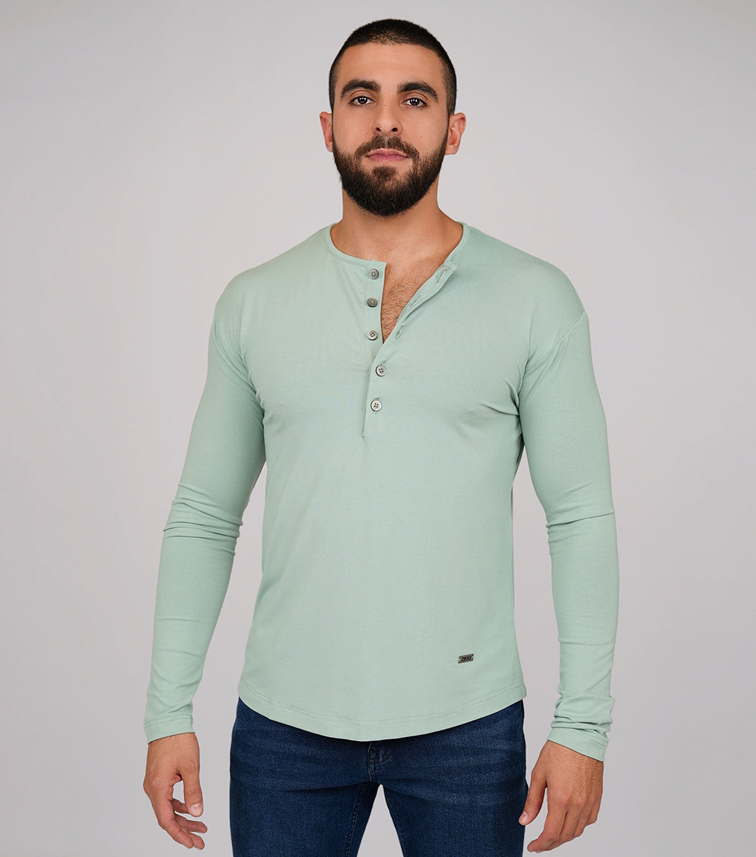 Henley Slim Fit